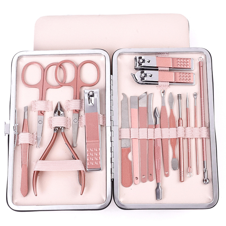 Nail scissors